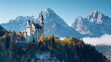 The Captivating Landscapes of Germany: From Majestic Alpine Peaks to Enchanted Fairy Tale Castles