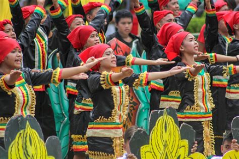 The Dance of Majestic Birds: Cultural Traditions and Sacred Rites