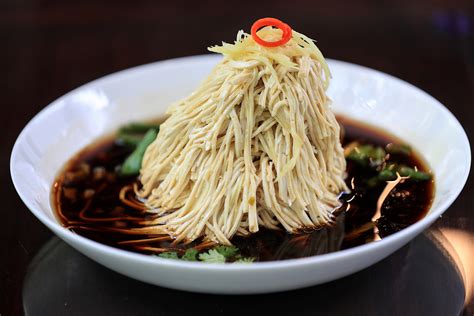 The Delicate Craftsmanship of Chinese Gastronomy