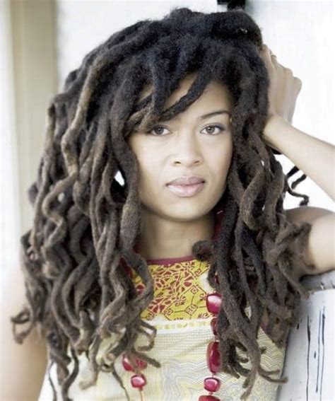 The Dos and Don'ts of Maintaining Healthy and Clean Dreadlocks