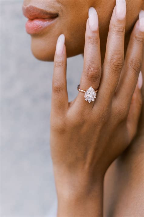 The Emergence of Non-Conventional Trends in Engagement Rings