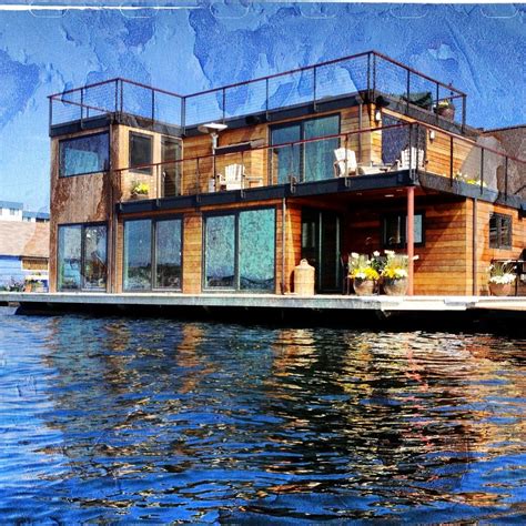 The Enchantment of Residing on a Floating Home: An Unparalleled Waterside Experience