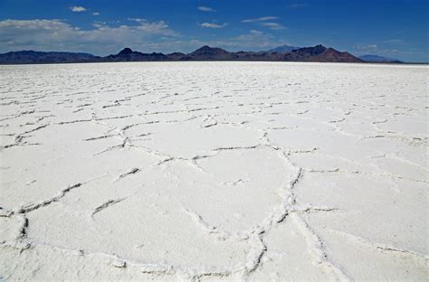 The Exquisite Beauty of the Mysterious Salt Lake