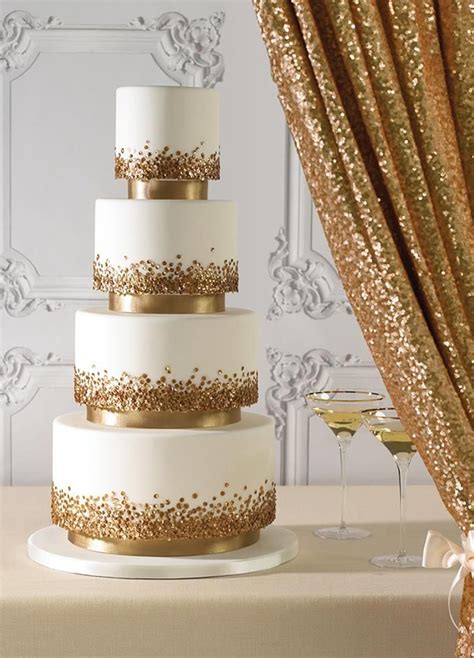 The Golden Trend: Gold Cakes in the Modern Culinary Scene