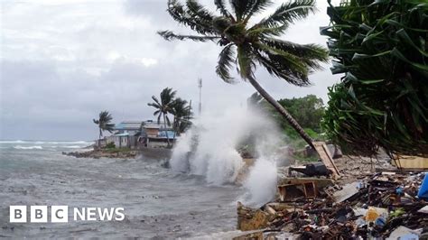 The Impact of Climate Change on the Submersion of Islands