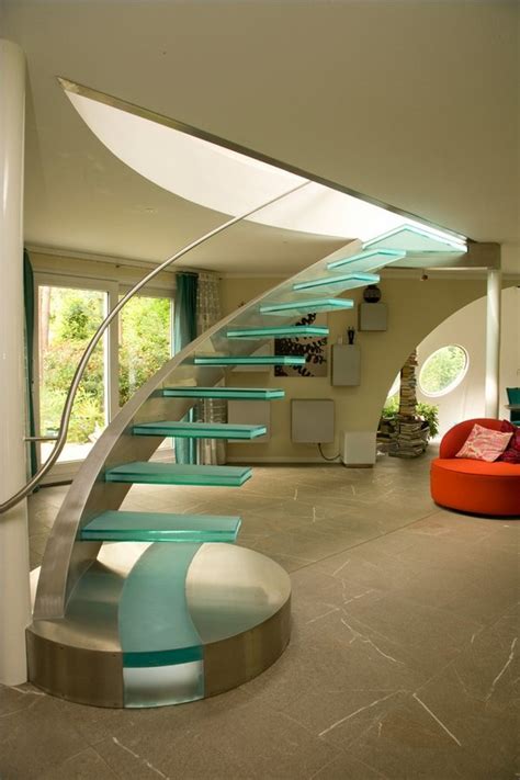 The Mesmerizing Beauty of Glass Stairs