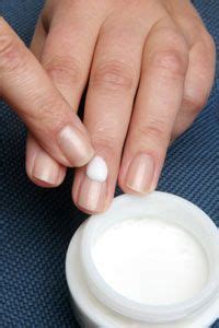 The Significance of Moisturizing for Optimal Nail Health