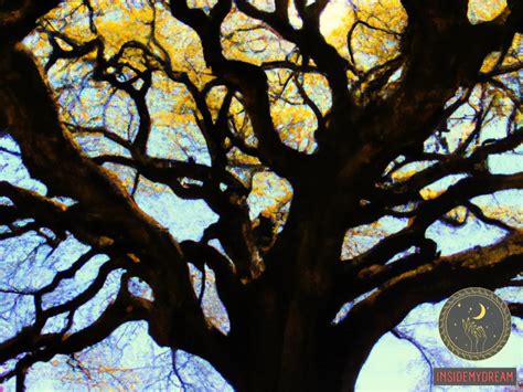 The Significance of a Golden Tree in Dream Interpretation