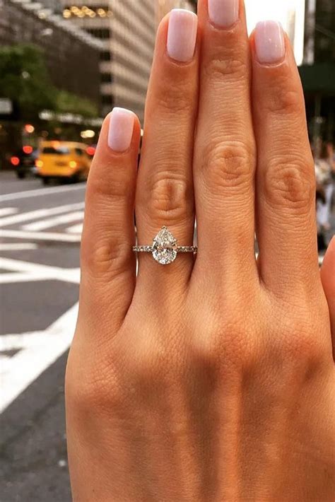 Timeless classics: traditional engagement ring designs