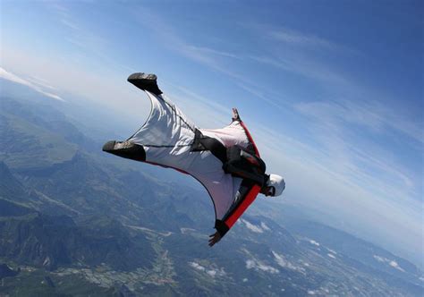 Unleashing the Imagination: Embracing Wingsuits and Paragliding to Turn Flight Dreams into Reality