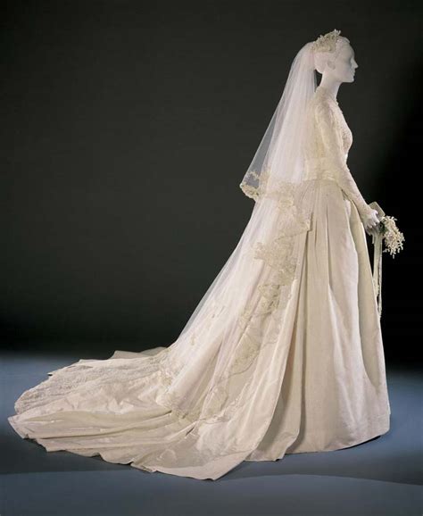 Unveiling the Historical Roots of the Iconic Bridal Gown Tradition