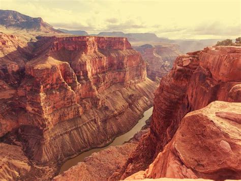 Unveiling the Natural Wonders of the Majestic Canyon