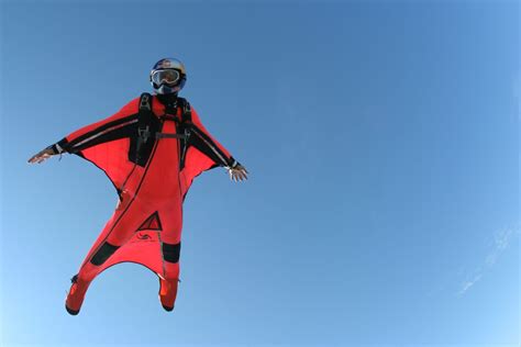 Wingsuits: The Closest Humans Can Get to Soaring like Avians